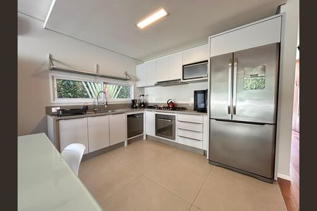 Casa para alugar com 140m², 3 quartos e 2 vagas Casa para alugar com 140m², 3 quartos e 2 vagasCozinha