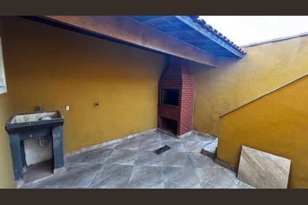 Casa para alugar com 110m², 2 quartos e 3 vagas Casa para alugar com 110m², 2 quartos e 3 vagasQuintal