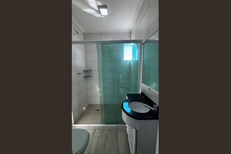 Casa para alugar com 110m², 2 quartos e 3 vagas Casa para alugar com 110m², 2 quartos e 3 vagasBanheiro da Suíte 1