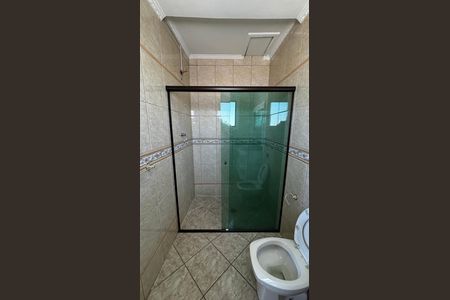 Casa para alugar com 110m², 2 quartos e 3 vagas Casa para alugar com 110m², 2 quartos e 3 vagasBanheiro da Suíte 2