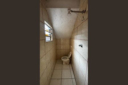 Casa para alugar com 110m², 2 quartos e 3 vagas Casa para alugar com 110m², 2 quartos e 3 vagasQuintal - Banheiro