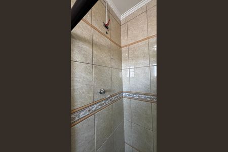 Casa para alugar com 110m², 2 quartos e 3 vagas Casa para alugar com 110m², 2 quartos e 3 vagasBanheiro da Suíte 2