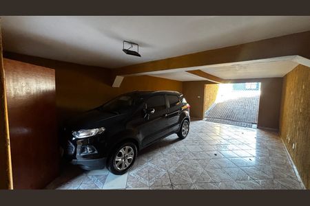 Casa para alugar com 110m², 2 quartos e 3 vagas Casa para alugar com 110m², 2 quartos e 3 vagasGaragem
