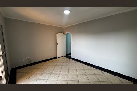 Casa para alugar com 110m², 2 quartos e 3 vagas Casa para alugar com 110m², 2 quartos e 3 vagasSuite 1