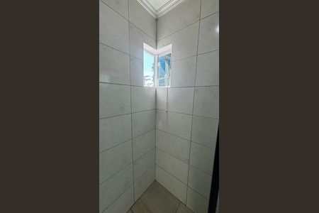 Casa para alugar com 110m², 2 quartos e 3 vagas Casa para alugar com 110m², 2 quartos e 3 vagasBanheiro da Suíte 1