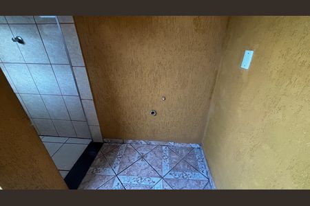 Casa para alugar com 110m², 2 quartos e 3 vagas Casa para alugar com 110m², 2 quartos e 3 vagasQuintal - Area de Serviço