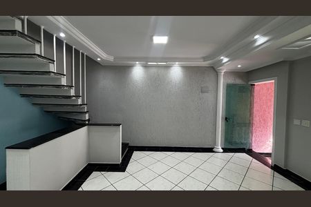 Sala de casa para alugar com 2 quartos, 110m² em Parque Oratório, Santo André