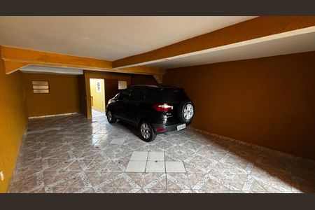Casa para alugar com 110m², 2 quartos e 3 vagas Casa para alugar com 110m², 2 quartos e 3 vagasGaragem