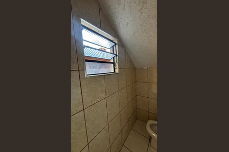 Casa para alugar com 110m², 2 quartos e 3 vagas Casa para alugar com 110m², 2 quartos e 3 vagasQuintal - Banheiro