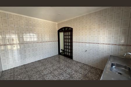 Casa para alugar com 110m², 2 quartos e 3 vagas Casa para alugar com 110m², 2 quartos e 3 vagasCozinha
