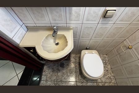 Casa para alugar com 110m², 2 quartos e 3 vagas Casa para alugar com 110m², 2 quartos e 3 vagasLavabo