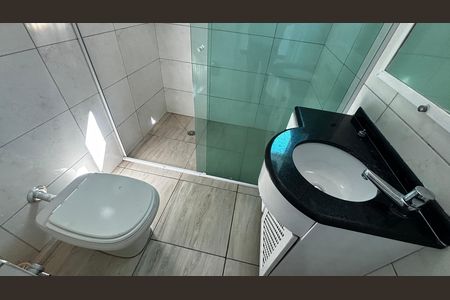 Casa para alugar com 110m², 2 quartos e 3 vagas Casa para alugar com 110m², 2 quartos e 3 vagasBanheiro da Suíte 1