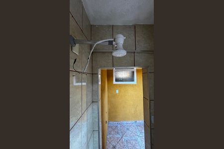 Casa para alugar com 110m², 2 quartos e 3 vagas Casa para alugar com 110m², 2 quartos e 3 vagasQuintal - Banheiro