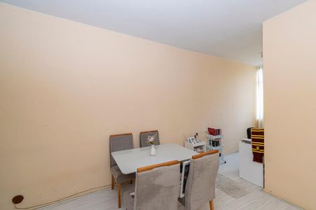 Sala de apartamento para alugar com 1 quarto, 50m² em Brás de Pina, Rio de Janeiro