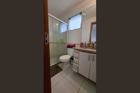 Banheiro  de casa à venda com 4 quartos, 180m² em Itaipu, Niterói
