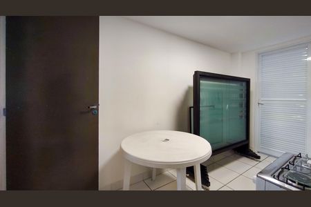 Apartamento à venda com 38m², 2 quartos e sem vagaÁrea comum - Salão de festas