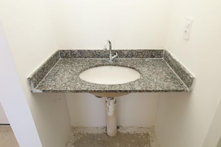 Apartamento à venda com 38m², 2 quartos e sem vagaBanheiro 