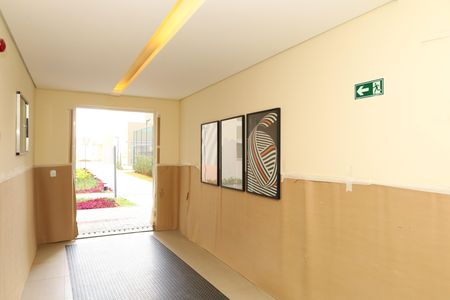 Apartamento à venda com 38m², 2 quartos e sem vagaÁrea comum - Saguão do prédio
