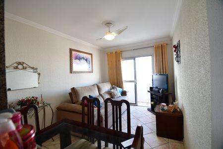 Sala de apartamento para alugar com 1 quarto, 63m² em Centro, Campinas