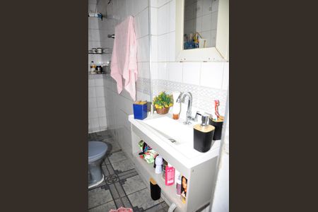 Casa à venda com 180m², 2 quartos e sem vaga Casa à venda com 180m², 2 quartos e sem vagaDetalhe - Banheiro Social
