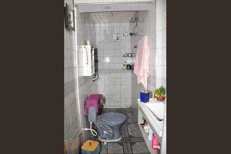 Casa à venda com 180m², 2 quartos e sem vaga Casa à venda com 180m², 2 quartos e sem vagaDetalhe - Banheiro Social