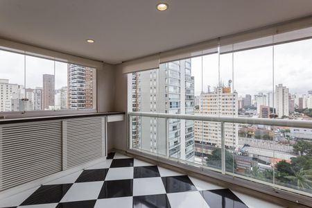 Varanda de apartamento para alugar com 1 quarto, 62m² em Itaim Bibi, São Paulo