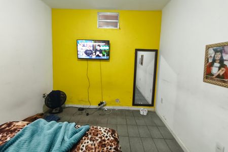 Casa à venda com 112m², 1 quarto e 4 vagas Casa à venda com 112m², 1 quarto e 4 vagasCasa 2 - Quarto 2