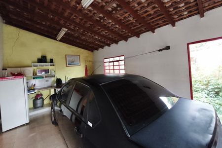Casa à venda com 112m², 1 quarto e 4 vagas Casa à venda com 112m², 1 quarto e 4 vagasQuintal - Garagem