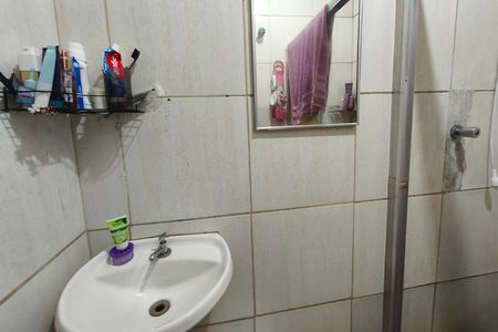 Casa à venda com 112m², 1 quarto e 4 vagas Casa à venda com 112m², 1 quarto e 4 vagasCasa 2 - Banheiro