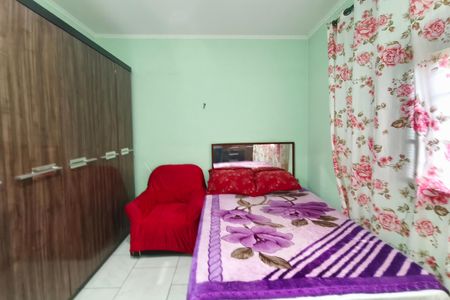 Casa à venda com 112m², 1 quarto e 4 vagas Casa à venda com 112m², 1 quarto e 4 vagasQuarto