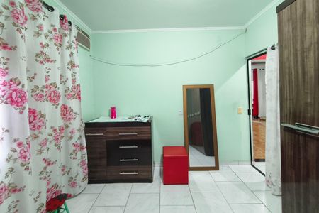 Casa à venda com 112m², 1 quarto e 4 vagas Casa à venda com 112m², 1 quarto e 4 vagasQuarto