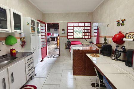 Casa à venda com 112m², 1 quarto e 4 vagas Casa à venda com 112m², 1 quarto e 4 vagasCozinha