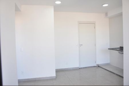 Apartamento para alugar com 43m², 2 quartos e sem vaga Apartamento para alugar com 43m², 2 quartos e sem vagaDetalhe - Sala