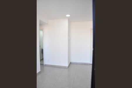 Apartamento para alugar com 43m², 2 quartos e sem vaga Apartamento para alugar com 43m², 2 quartos e sem vagaDetalhe - Sala
