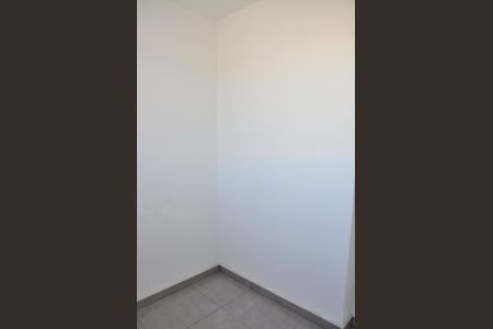 Apartamento para alugar com 43m², 2 quartos e sem vaga Apartamento para alugar com 43m², 2 quartos e sem vagaDetalhe - Quarto 02