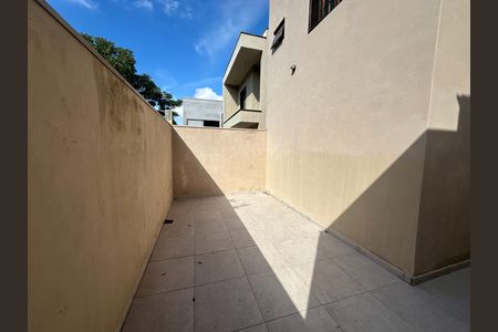Casa para alugar com 3 quartos, 150m² em Loteamento Villa Branca, Jacareí