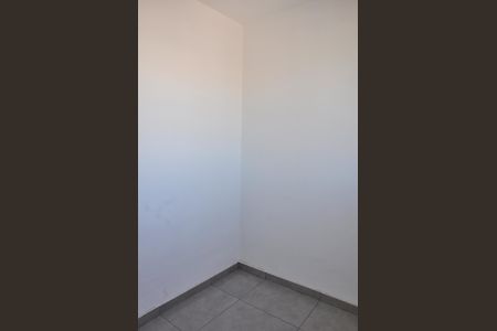 Apartamento para alugar com 43m², 2 quartos e sem vaga Apartamento para alugar com 43m², 2 quartos e sem vagaDetalhe - Quarto 02