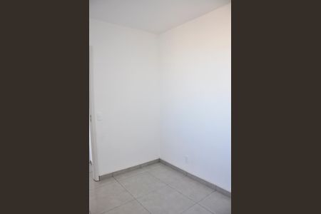 Apartamento para alugar com 43m², 2 quartos e sem vaga Apartamento para alugar com 43m², 2 quartos e sem vagaDetalhe - Quarto 01