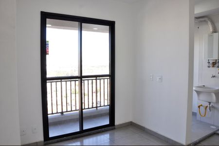 Apartamento para alugar com 43m², 2 quartos e sem vaga Apartamento para alugar com 43m², 2 quartos e sem vagaDetalhe - Sala
