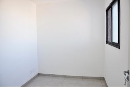 Apartamento para alugar com 43m², 2 quartos e sem vaga Apartamento para alugar com 43m², 2 quartos e sem vagaDetalhe - Quarto 01