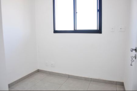 Apartamento para alugar com 43m², 2 quartos e sem vaga Apartamento para alugar com 43m², 2 quartos e sem vagaDetalhe - Quarto 02
