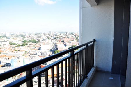 Apartamento para alugar com 43m², 2 quartos e sem vaga Apartamento para alugar com 43m², 2 quartos e sem vagaDetalhe - Varanda Sala