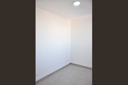 Apartamento para alugar com 43m², 2 quartos e sem vaga Apartamento para alugar com 43m², 2 quartos e sem vagaDetalhe - Quarto 01