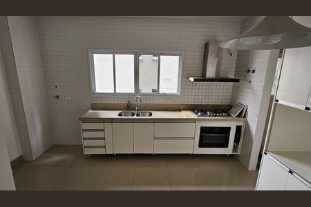 Apartamento para alugar com 182m², 4 quartos e 4 vagas Apartamento para alugar com 182m², 4 quartos e 4 vagasCozinha