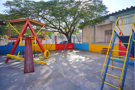 Apartamento para alugar com 70m², 2 quartos e 1 vagaÁrea comum - Playground