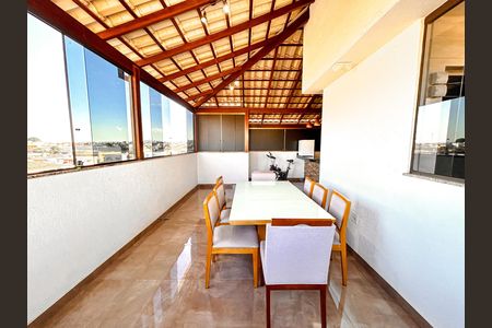 Apartamento à venda com 105m², 2 quartos e 2 vagas
