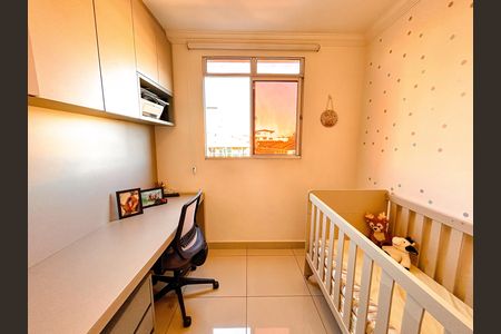 Apartamento à venda com 2 quartos, 105m² em Pedra Azul, Contagem