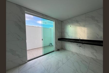 Casa à venda com 3 quartos, 130m² em Copacabana, Belo Horizonte