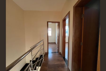 Casa à venda com 130m², 3 quartos e 2 vagas