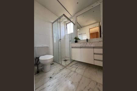 banheiro 2 de apartamento à venda com 2 quartos, 73m² em Vila da Serra, Nova Lima